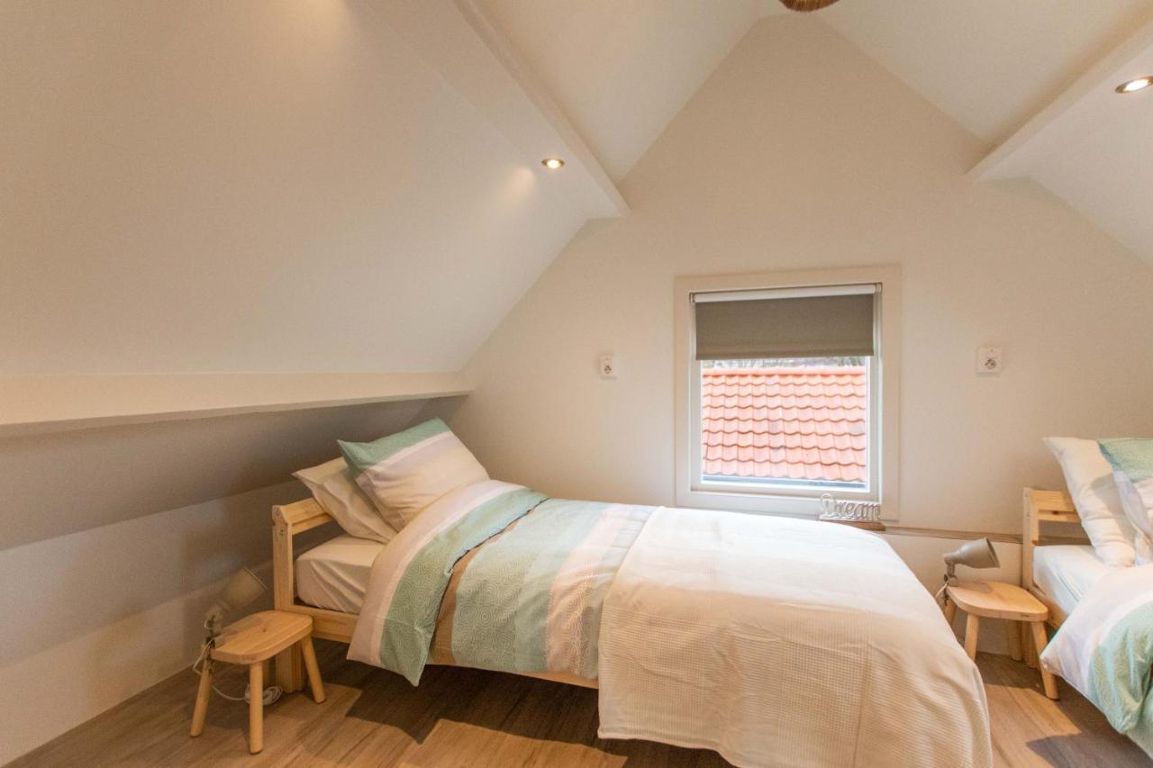 Vakantiewoning T Uusje Wemeldinge Esterno foto
