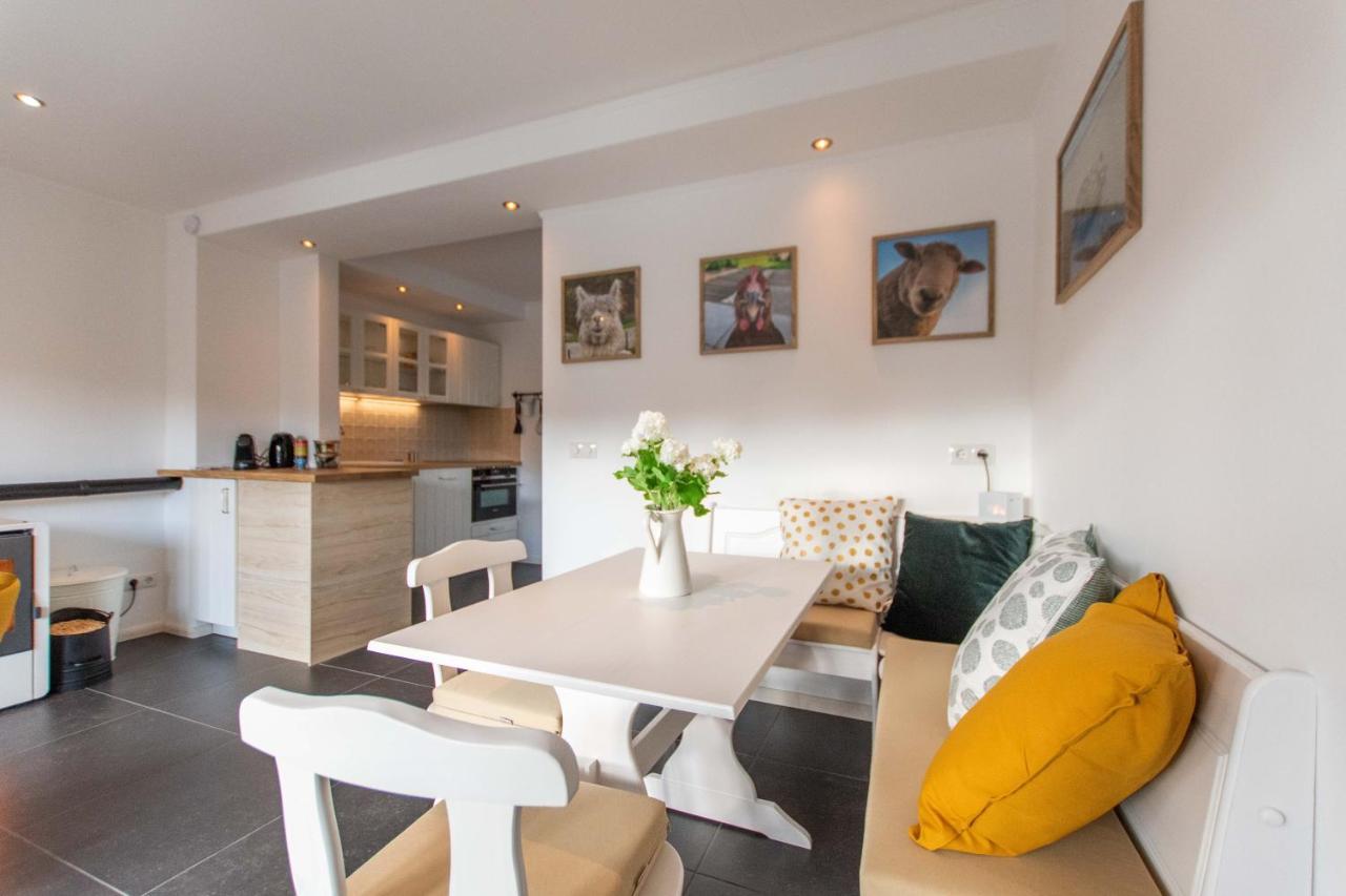 Vakantiewoning T Uusje Wemeldinge Esterno foto